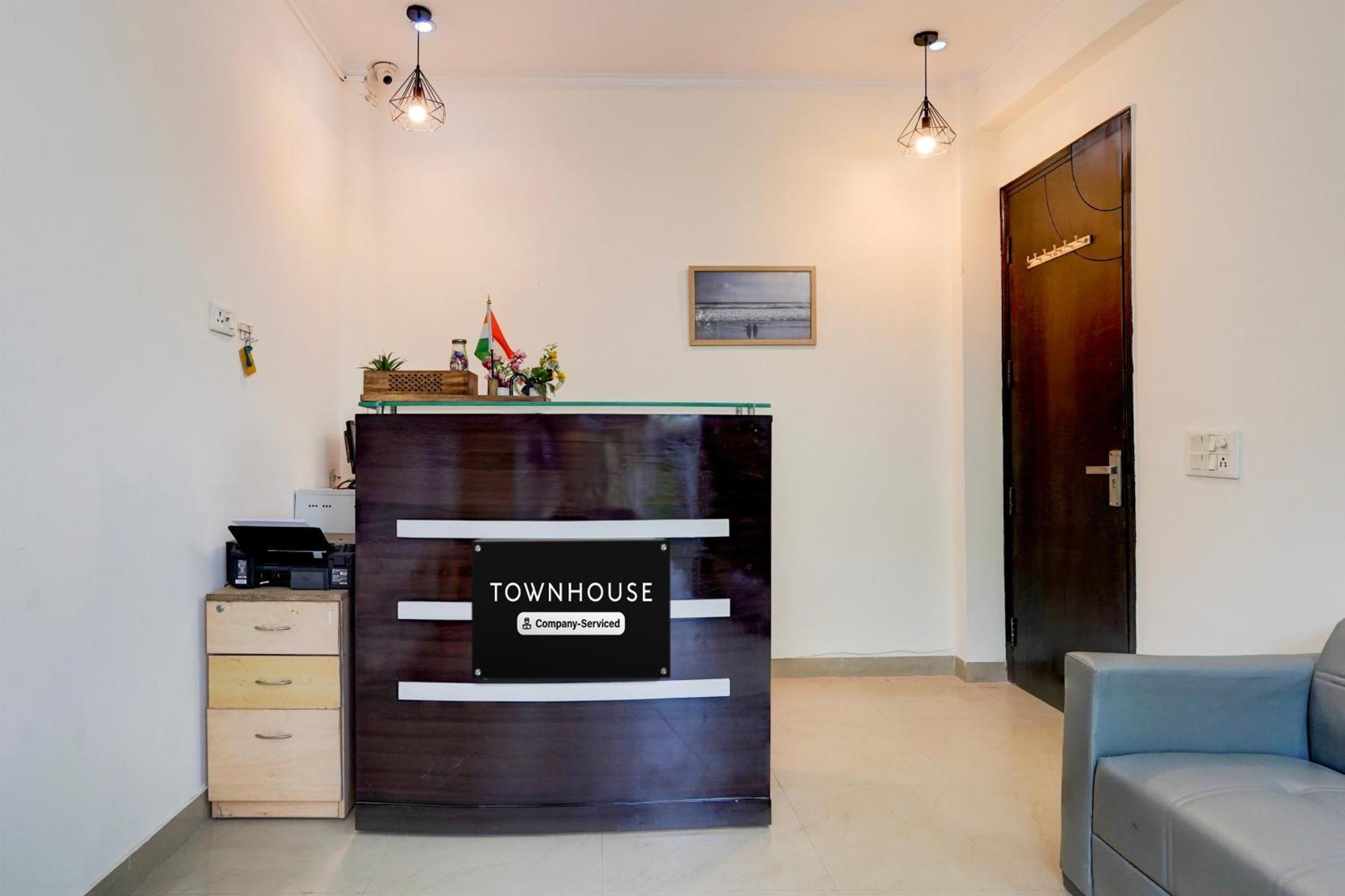 Super Townhouse Sector 53 Golf Course Road Gurgaon Exterior foto