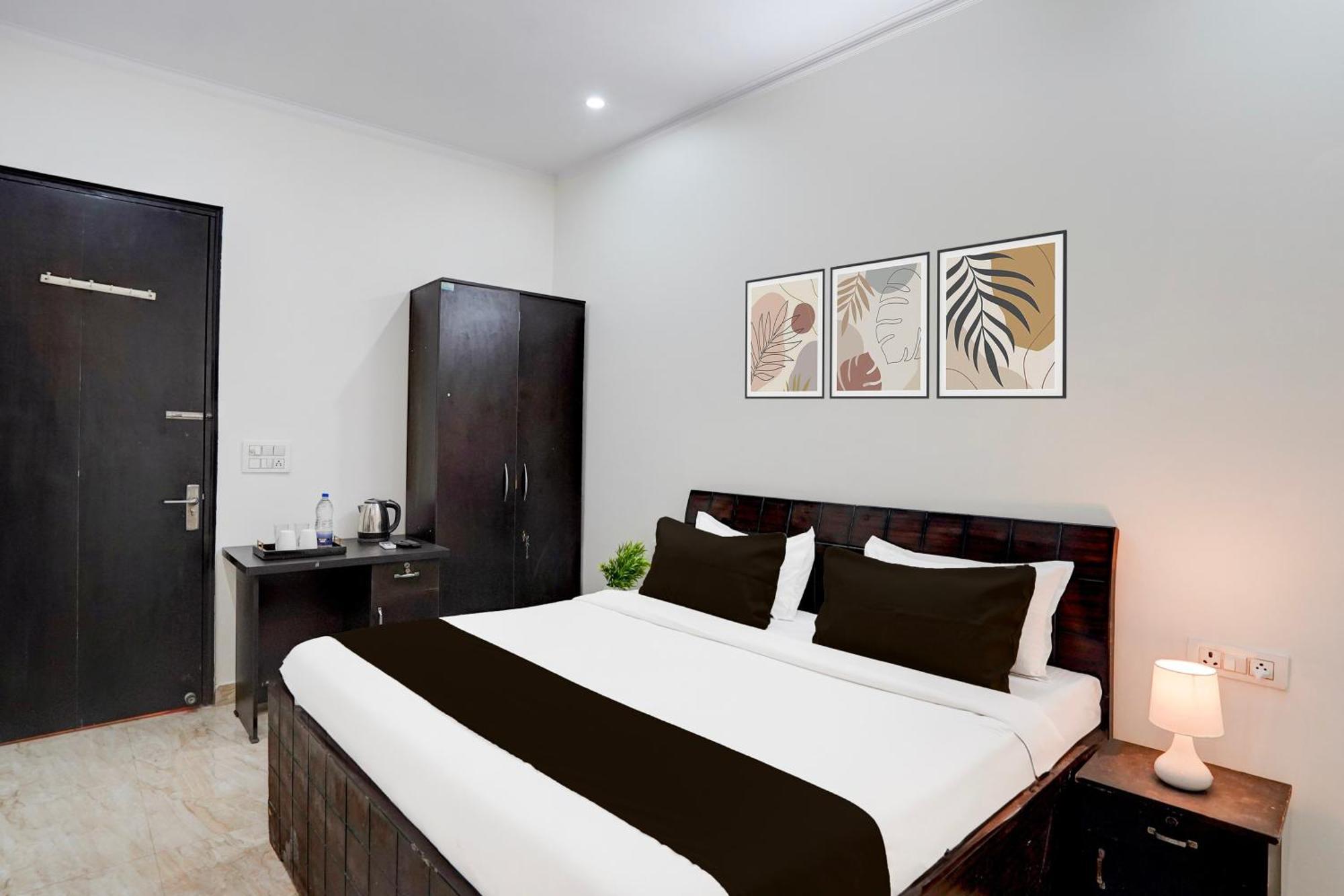 Super Townhouse Sector 53 Golf Course Road Gurgaon Exterior foto